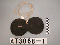 藏品(女子木胸飾)的圖片